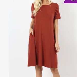 Zenana Outfitters Dark Rust poster Shift Dress M